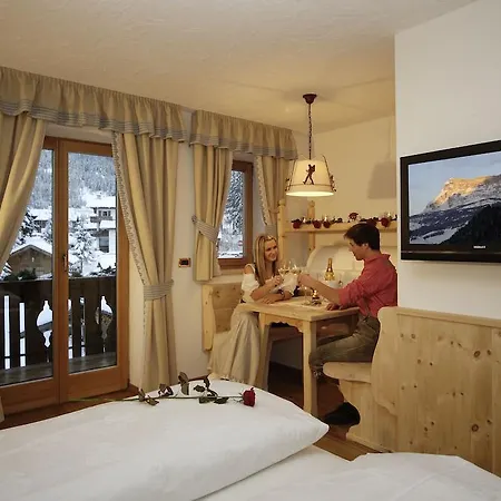 Romantik Villa Cesanueva Sëlva Kamer foto